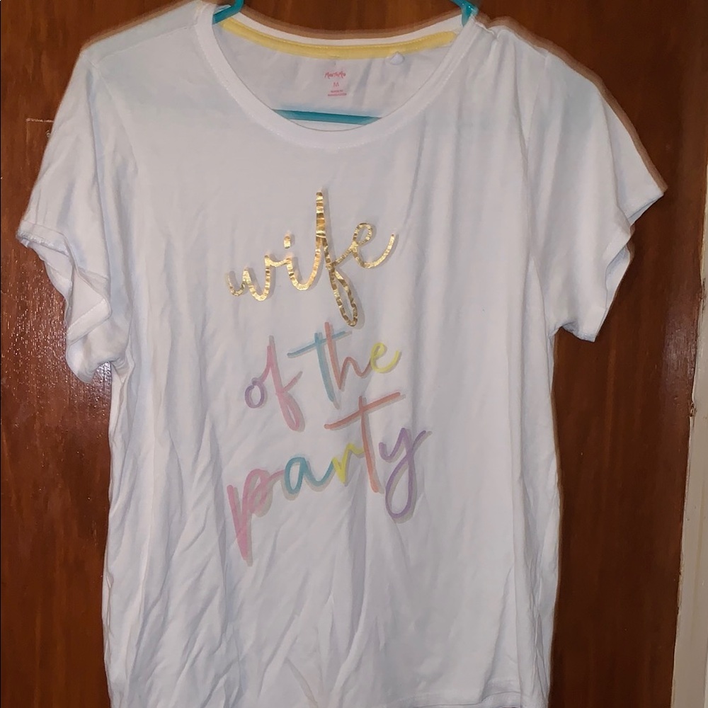 miss to Mrs  White 'Wife of the Party' T-Shirt